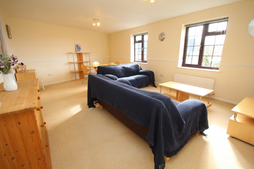 2 bedroom Flat for Letting Cromwell Road, Letchworth Garden City, Hertfordshire