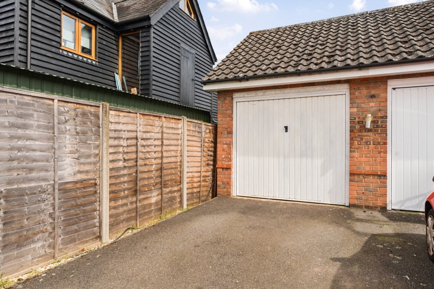 Chestnut Farm, Henlow, Bedfordshire