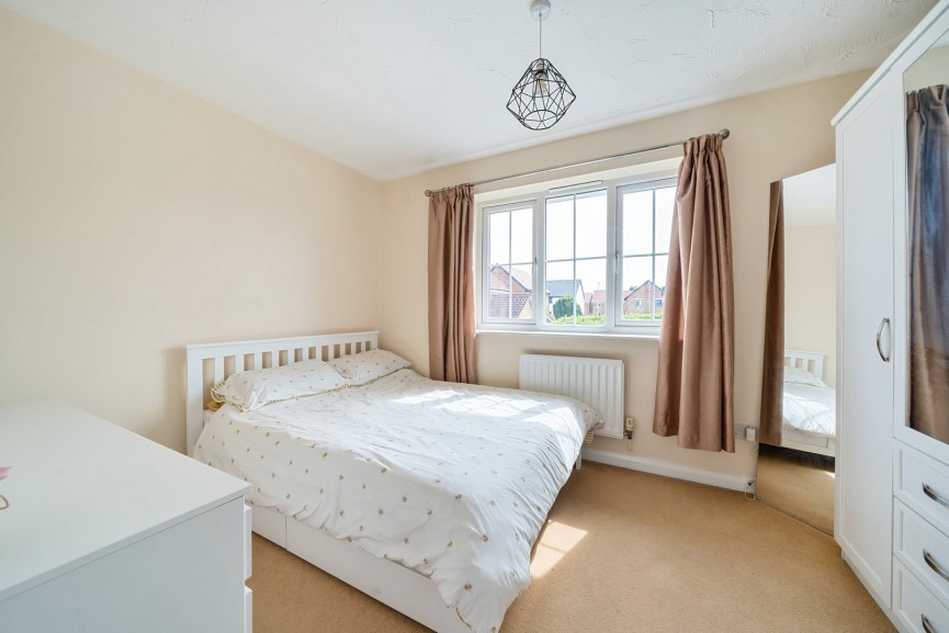 2 bedroom House for Letting Chestnut Farm, Henlow, Bedfordshire