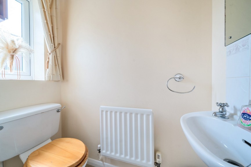 2 bedroom House for Letting Chestnut Farm, Henlow, Bedfordshire
