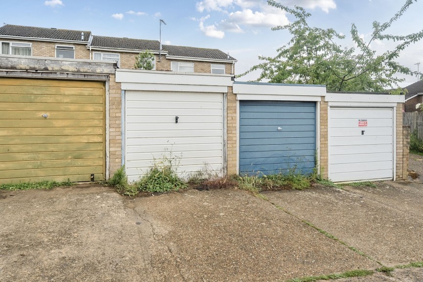 Finch Walk, Flitwick, Bedfordshire