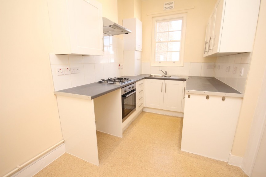 2 bedroom Flat for Letting Leys Avenue, Letchworth Garden City, Hertfordshire