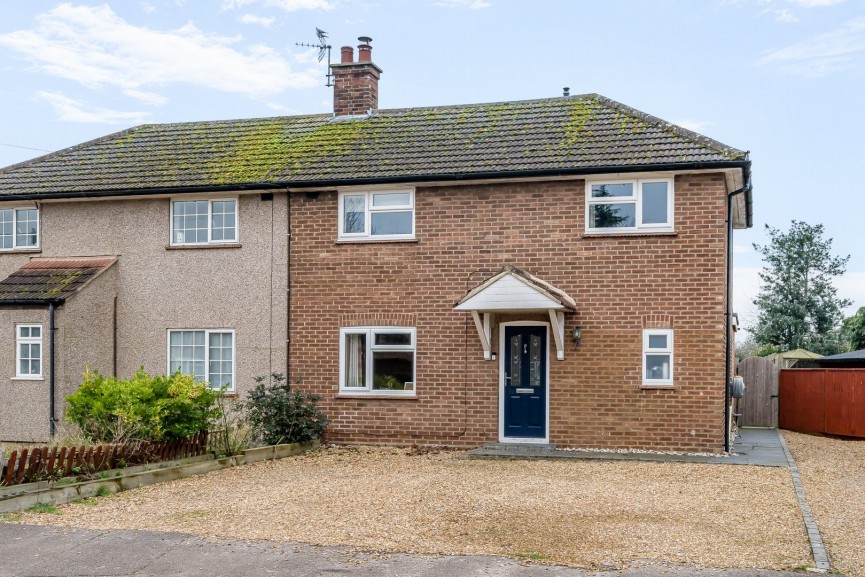 3 bedroom House for Sale Upper Caldecote, Biggleswade, Bedfordshire