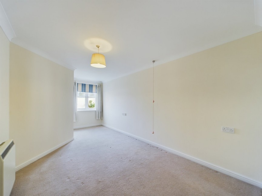 1 bedroom Flat for Sale Paynes Park, HITCHIN, Hertfordshire