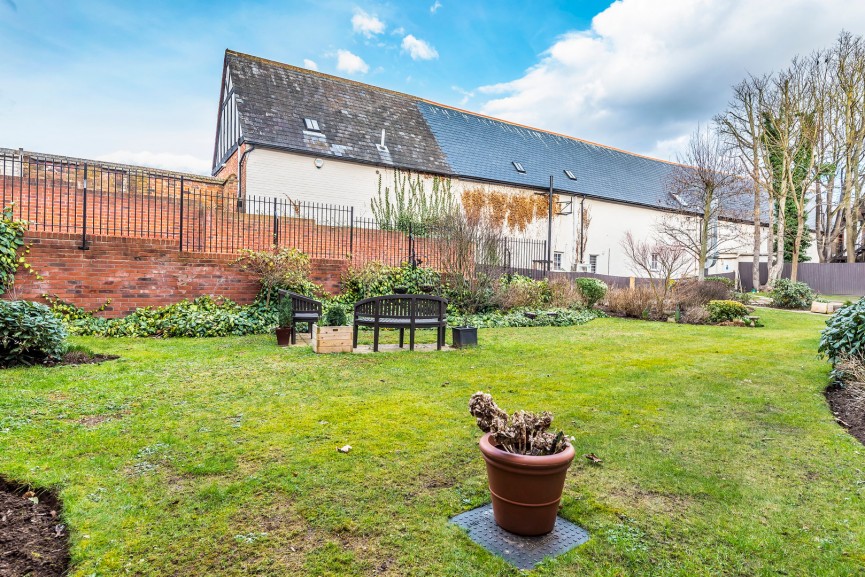 1 bedroom Flat for Sale Paynes Park, HITCHIN, Hertfordshire