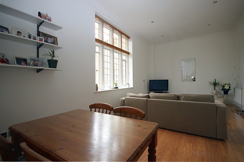 West Wing, FAIRFIELD, Hertfordshire
