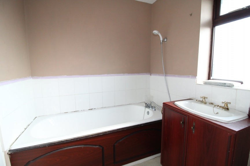 3 bedroom House for Letting Winston Crescent, BIGGLESWADE, Bedfordshire