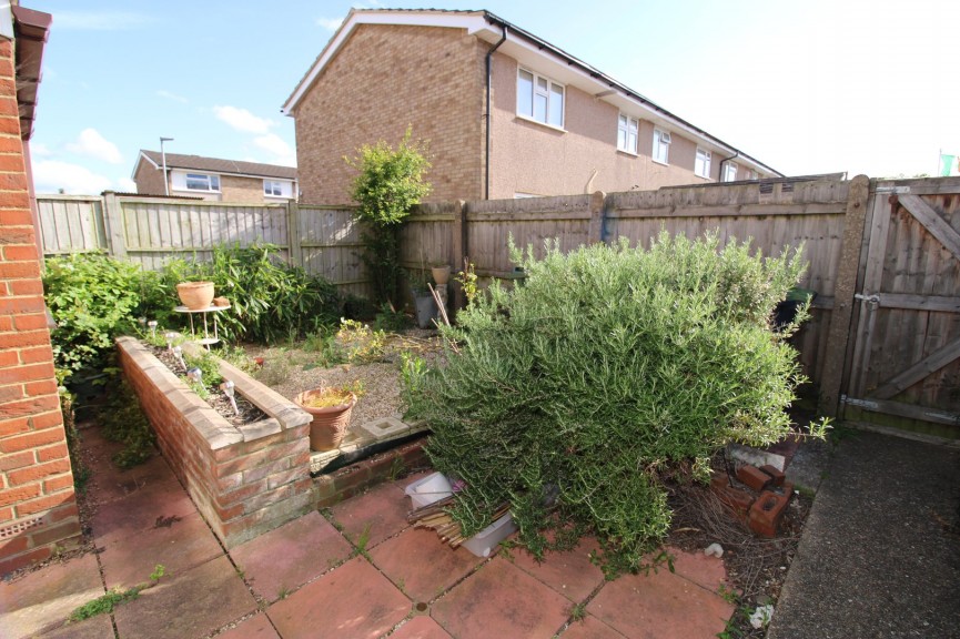 3 bedroom House for Letting Winston Crescent, BIGGLESWADE, Bedfordshire
