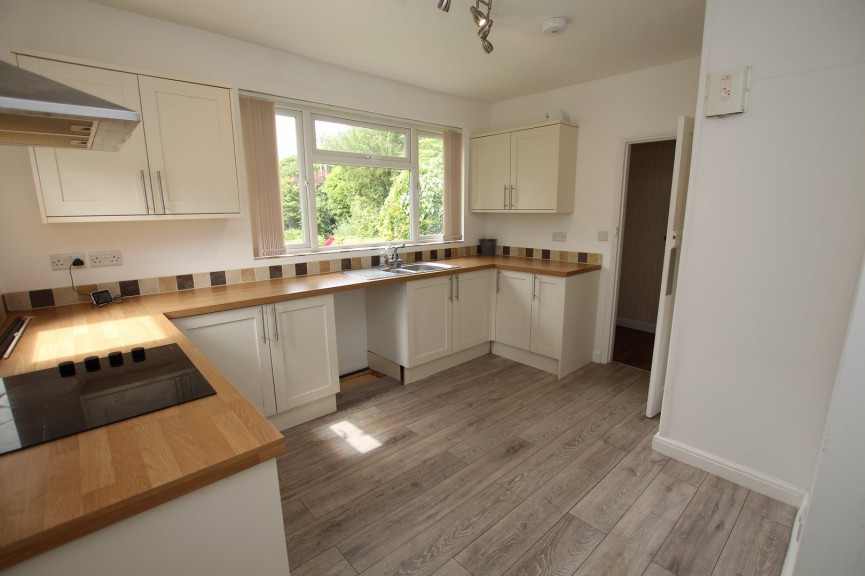 2 bedroom Bungalow for Sale High Street, MELBOURN, Cambridgeshire