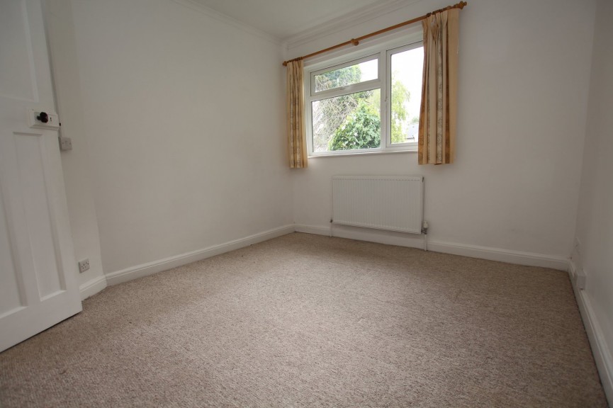 2 bedroom Bungalow for Sale High Street, MELBOURN, Cambridgeshire