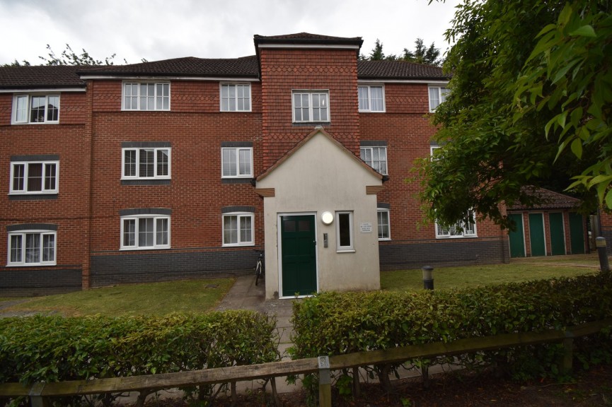 1 bedroom Flat for Letting Node Way Gardens, Welwyn, Hertfordshire