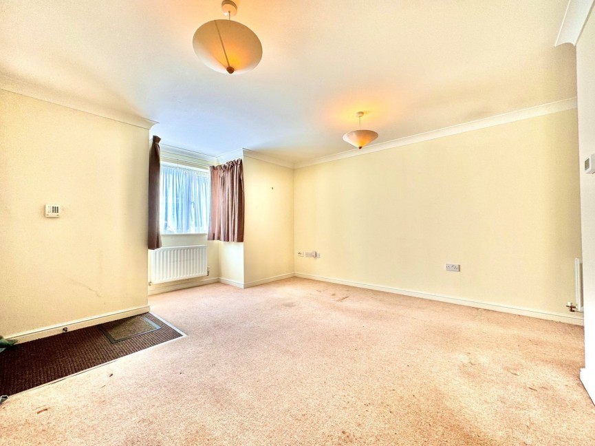 1 bedroom Flat for Sale Weston Way, Baldock, Hertfordshire