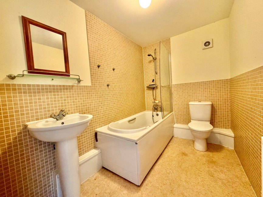 1 bedroom Flat for Sale Weston Way, Baldock, Hertfordshire