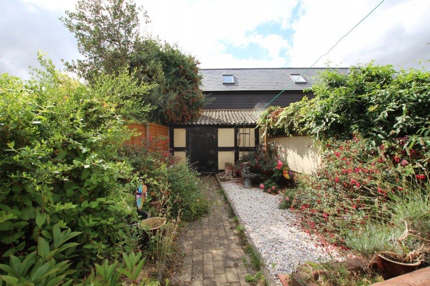 2 bedroom House for Sale The Baulk, Biggleswade, Bedfordshire