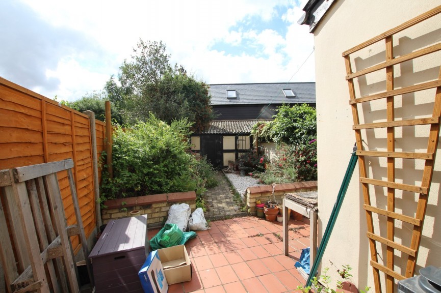 2 bedroom House for Sale The Baulk, Biggleswade, Bedfordshire