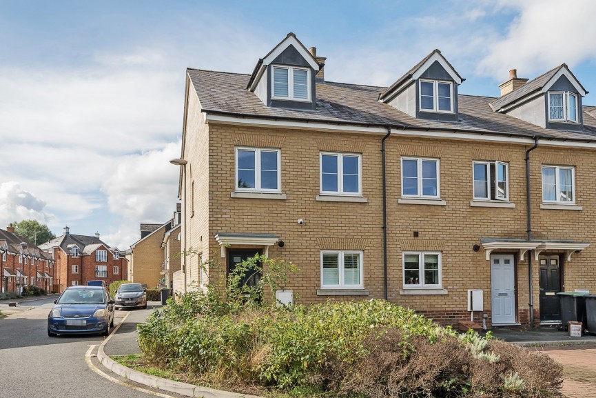 4 bedroom House for Sale River View, Shefford, Bedfordshire