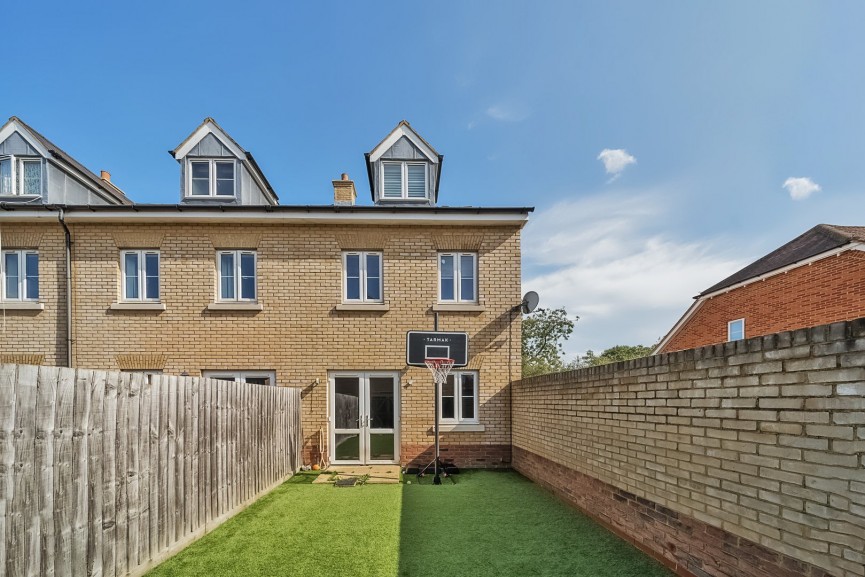 4 bedroom House for Sale River View, Shefford, Bedfordshire