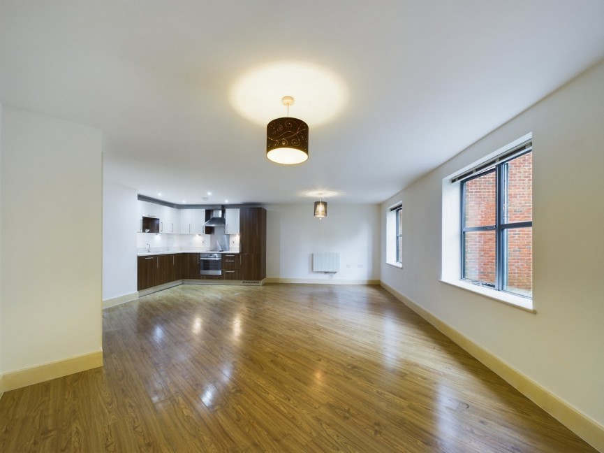 2 bedroom Flat for Sale Coopers Yard, HITCHIN, Hertfordshire