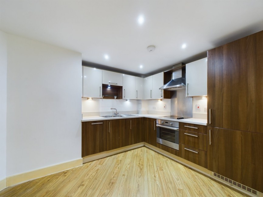 2 bedroom Flat for Sale Coopers Yard, HITCHIN, Hertfordshire