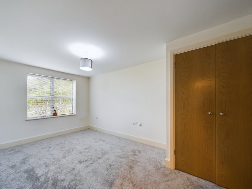 2 bedroom Flat for Sale Coopers Yard, HITCHIN, Hertfordshire