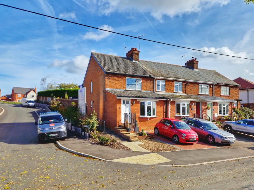 2 bedroom House for Sale Gravenhurst, Bedfordshire