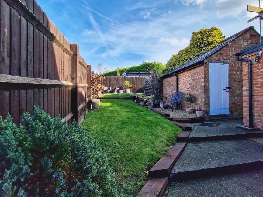 2 bedroom House for Sale Gravenhurst, Bedfordshire