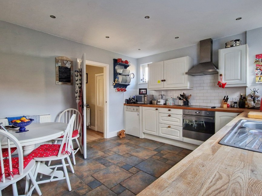 2 bedroom House for Sale Gravenhurst, Bedfordshire