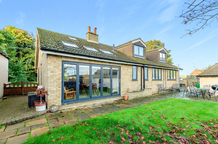 4 bedroom House for Sale High Street, Broom, Bedfordshire