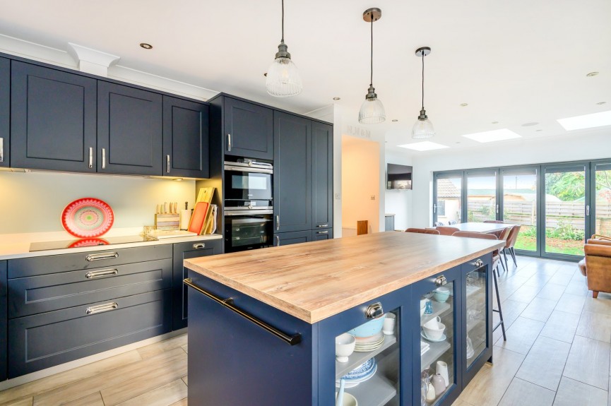 4 bedroom House for Sale High Street, Broom, Bedfordshire