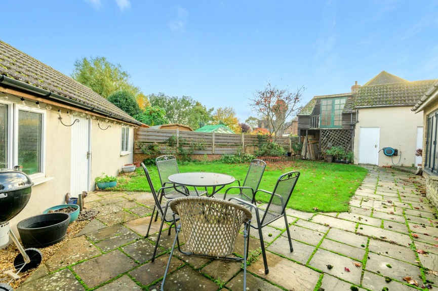 4 bedroom House for Sale High Street, Broom, Bedfordshire