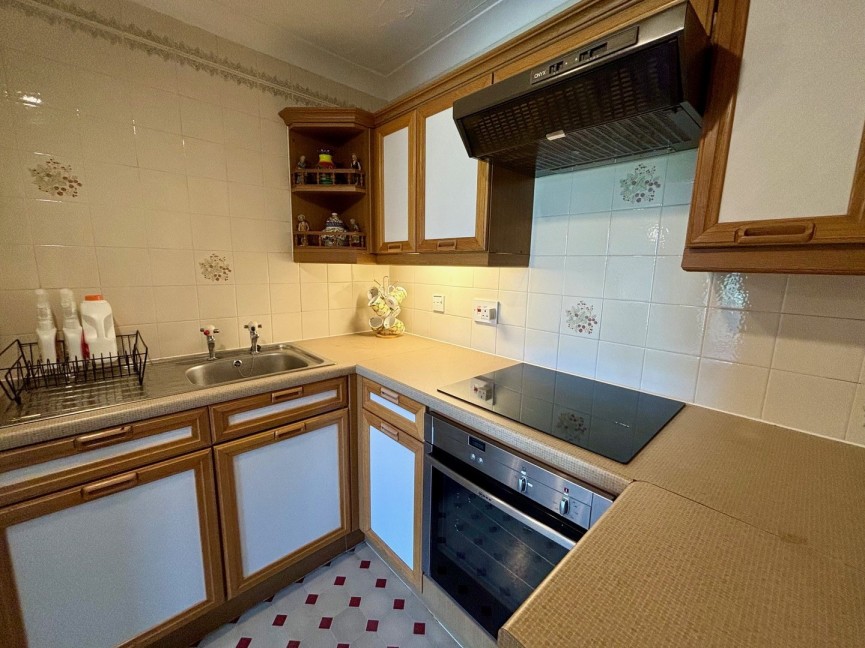 1 bedroom Flat for Sale BALDOCK, Hertfordshire