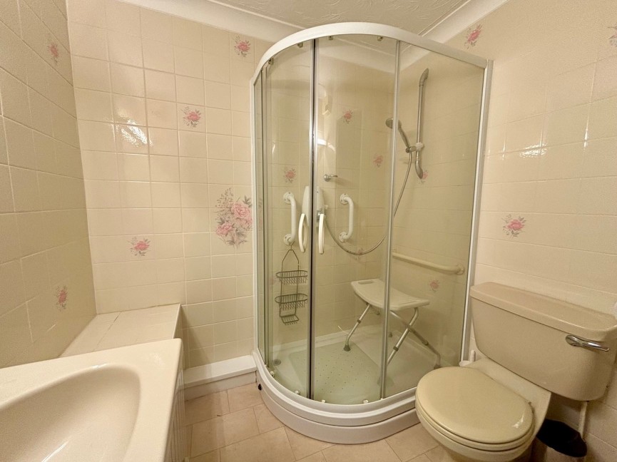 1 bedroom Flat for Sale BALDOCK, Hertfordshire