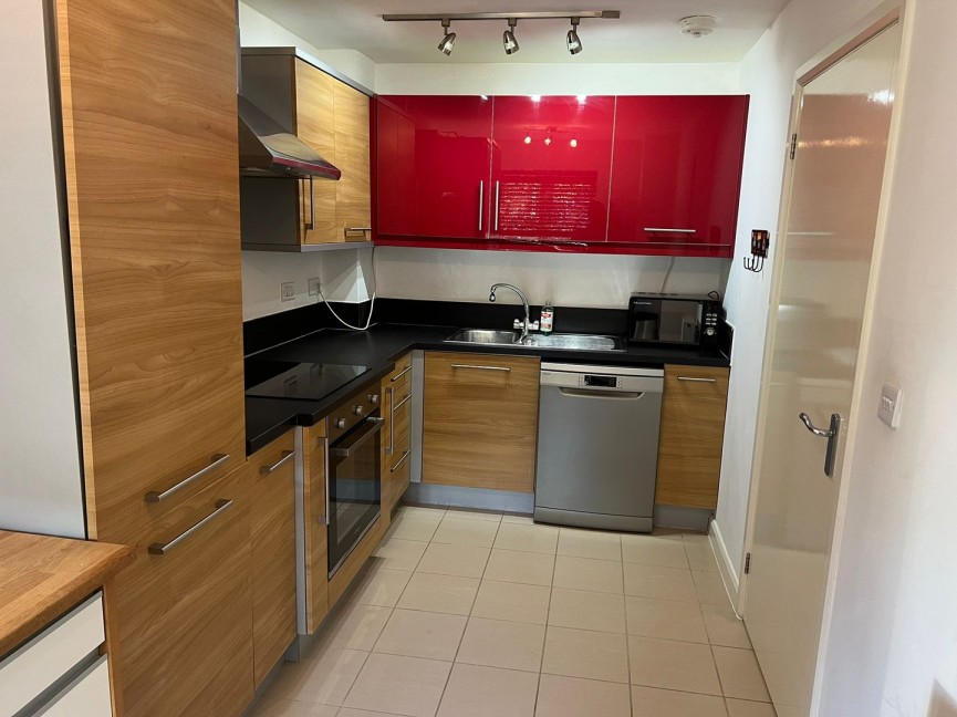 3 bedroom House for Sale Great North Road, Hatfield, Hertfordshire