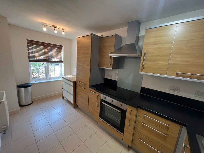 3 bedroom House for Sale Great North Road, Hatfield, Hertfordshire