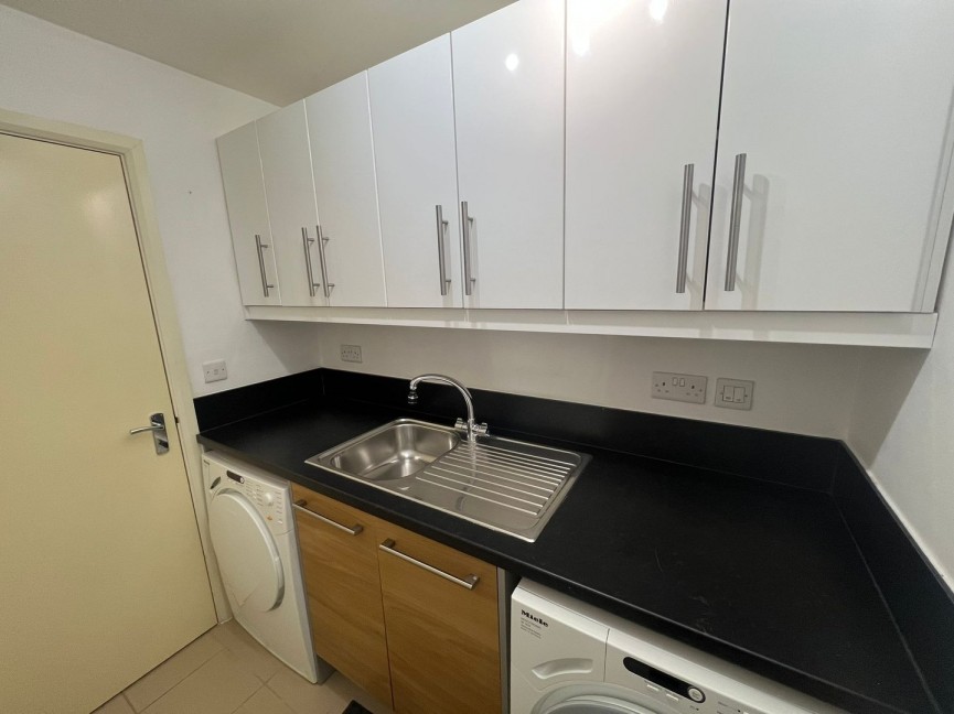 3 bedroom House for Sale Great North Road, Hatfield, Hertfordshire