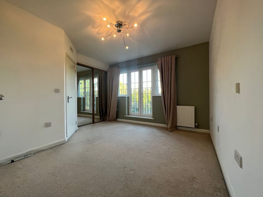 3 bedroom House for Sale Great North Road, Hatfield, Hertfordshire