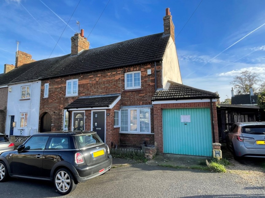 2 bedroom House for Sale Laburnum Road, Sandy, Bedfordshire