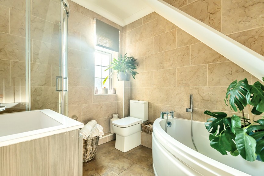 4 bedroom House for Sale Park Road, Westoning, Bedfordshire
