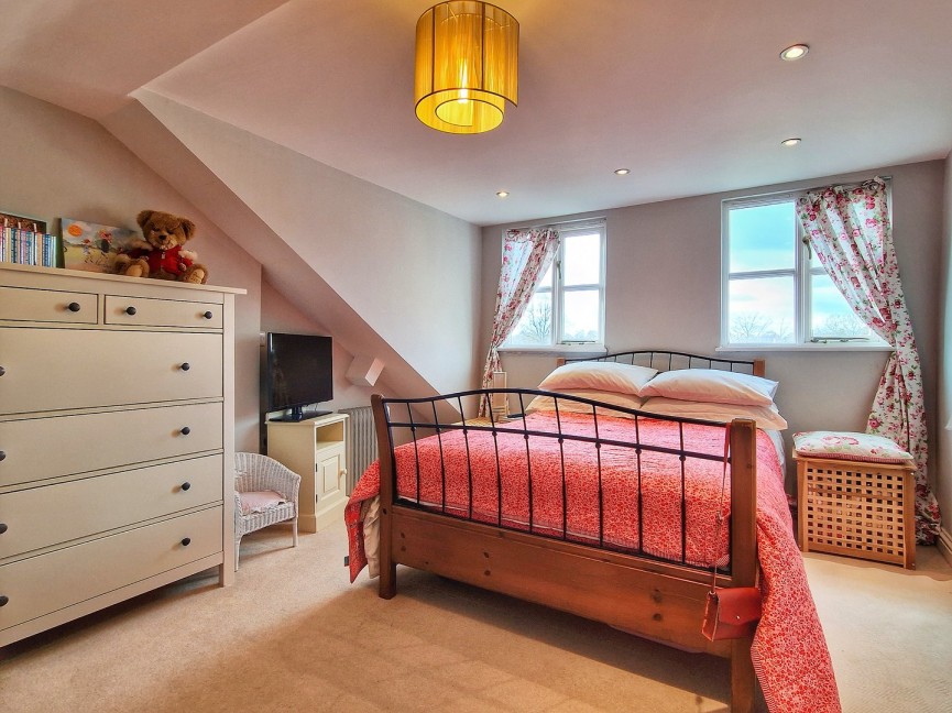 4 bedroom House for Sale Ampthill, Bedfordshire
