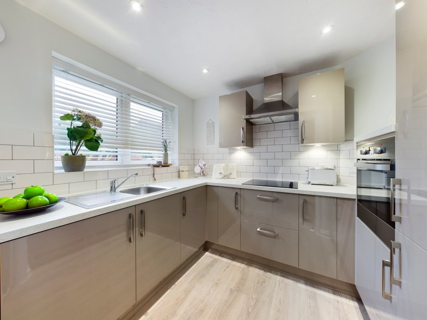 1 bedroom Flat for Sale Wratten Road West, Hitchin, Hertfordshire