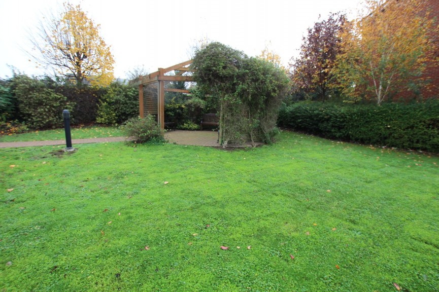 1 bedroom Flat for Sale Goodes Court, Royston, Hertfordshire