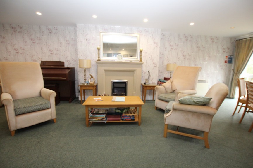 1 bedroom Flat for Sale Goodes Court, Royston, Hertfordshire