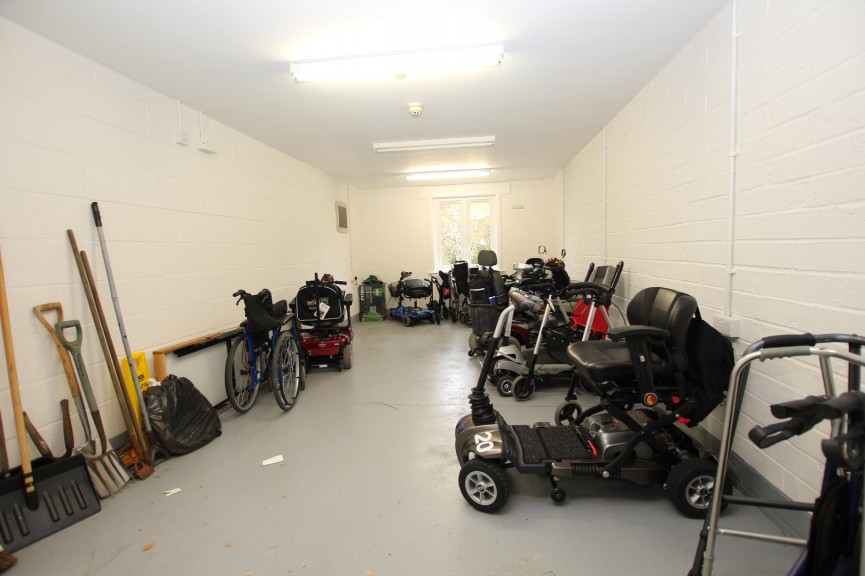 1 bedroom Flat for Sale Goodes Court, Royston, Hertfordshire