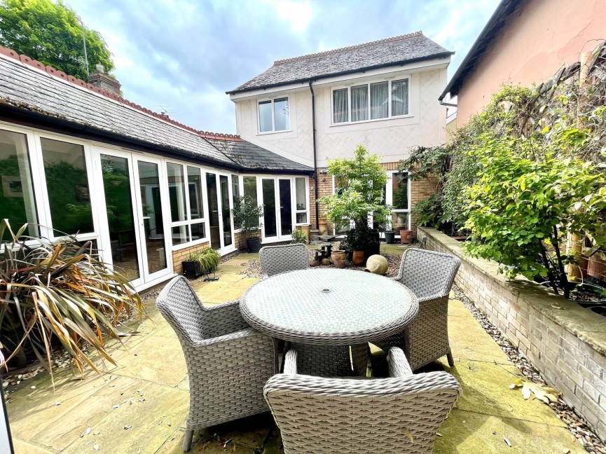 4 bedroom House for Sale Swan Street, ASHWELL, Hertfordshire