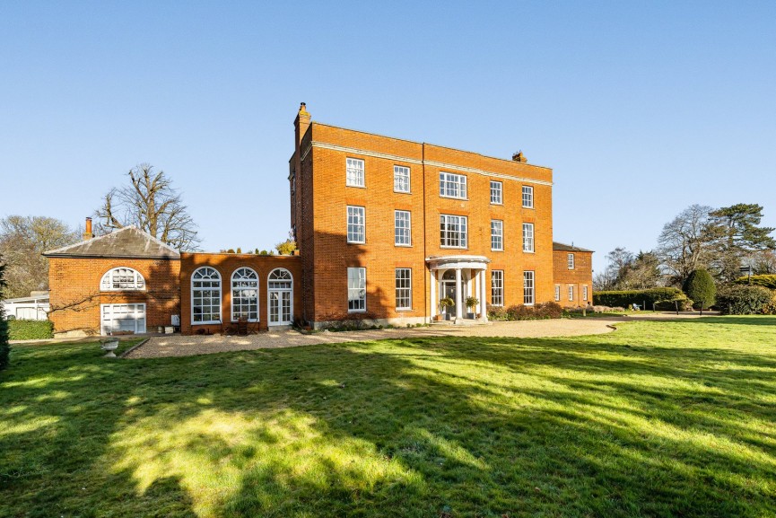 3 bedroom Flat for Sale High Street, Broom, Bedfordshire