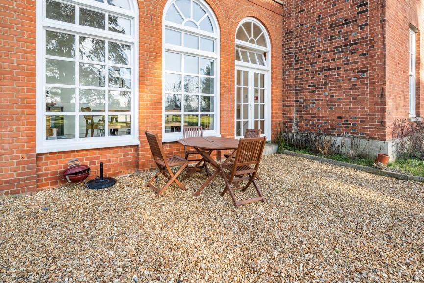 3 bedroom Flat for Sale High Street, Broom, Bedfordshire