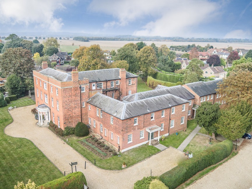 3 bedroom Flat for Sale High Street, Broom, Bedfordshire