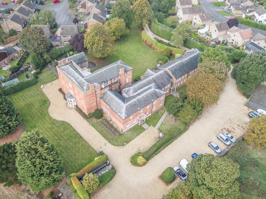 3 bedroom Flat for Sale High Street, Broom, Bedfordshire