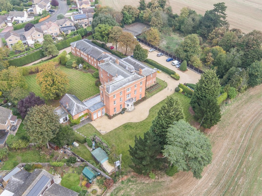 3 bedroom Flat for Sale High Street, Broom, Bedfordshire