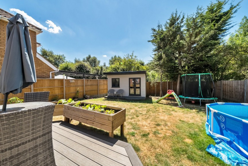 4 bedroom House for Sale Eisenhower Road, Shefford, Bedfordshire